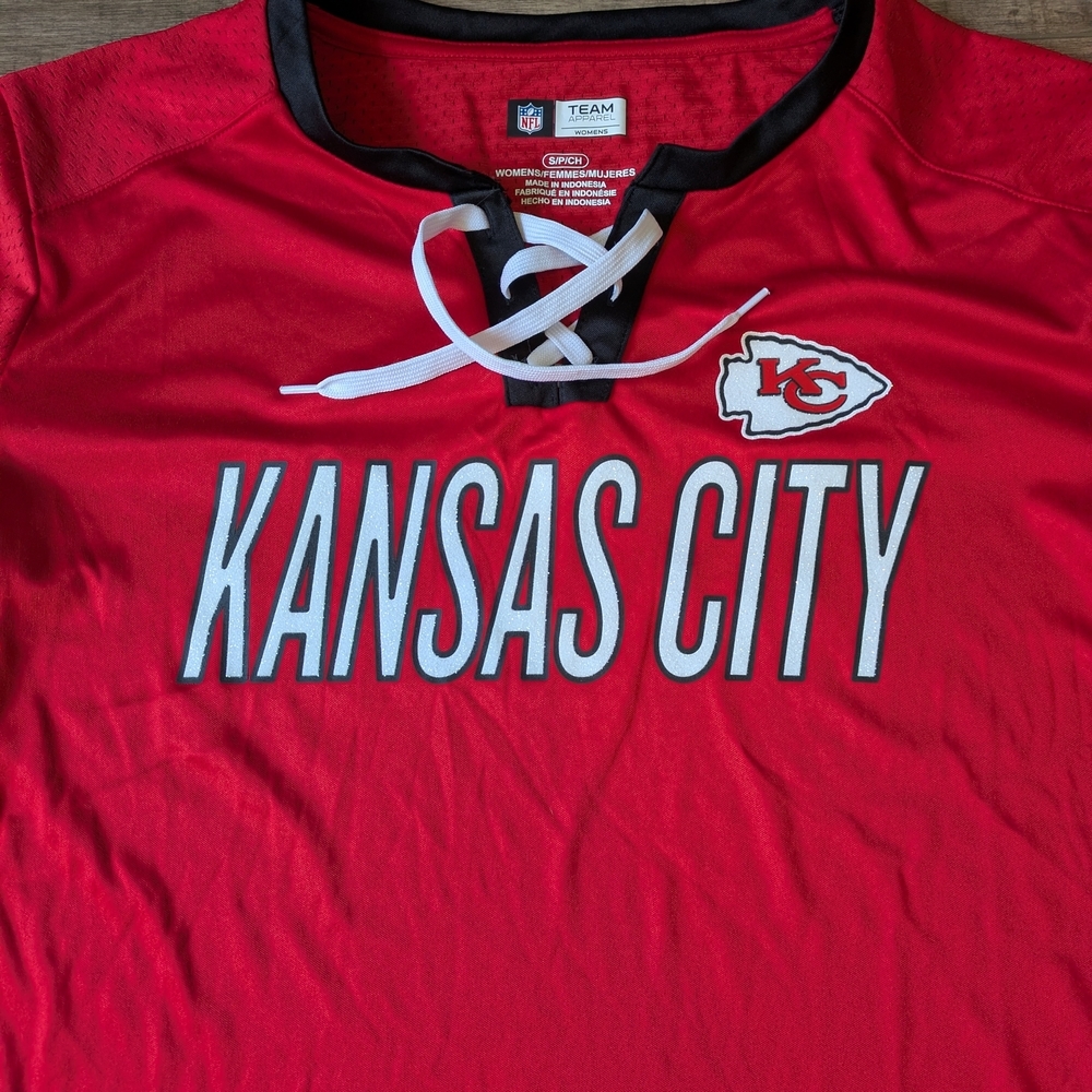 NFL Kansas City Chiefs Red Lace-Up Top - Picture 2 of 7